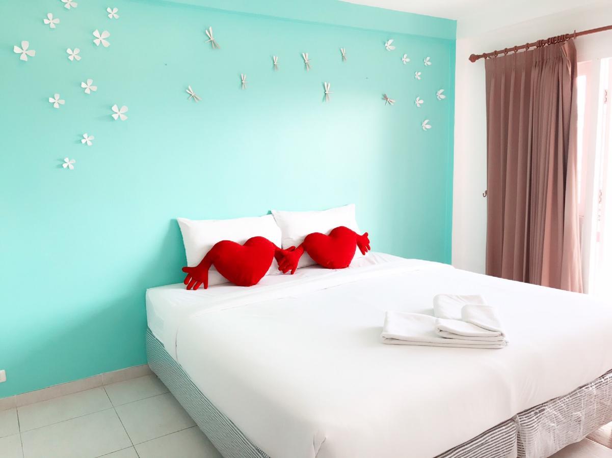 Blue Moon Hotel HHQ Exterior foto